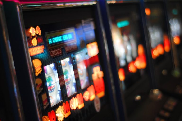 Discover the Thrill of Free Social Casino Games: A Fun Way to Play Without the Risk